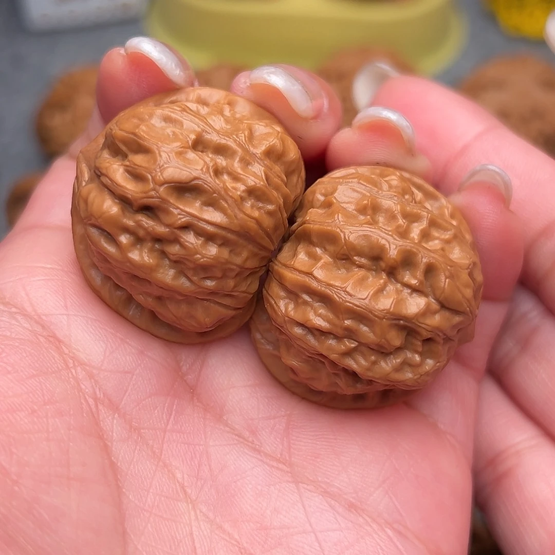 把件文玩核桃红皮门头沟元宝37全品