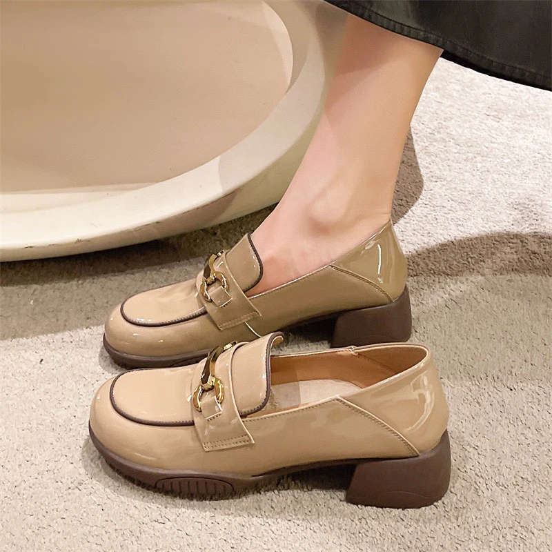 金属装饰粗跟套筒法式休闲风单鞋平底圆头软底方头