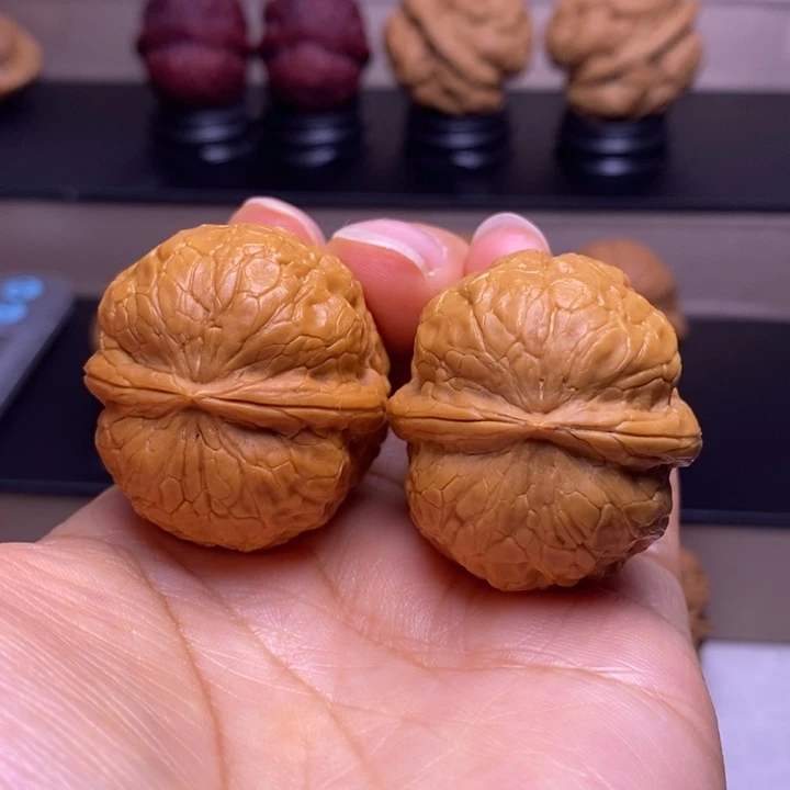 文玩核桃把件瓷娃娃50