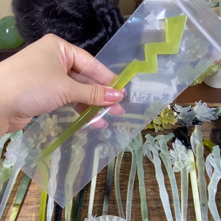 蛇纹石玉未镶嵌发饰