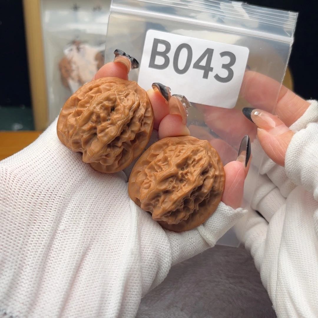 把件文玩核桃38磐石b043