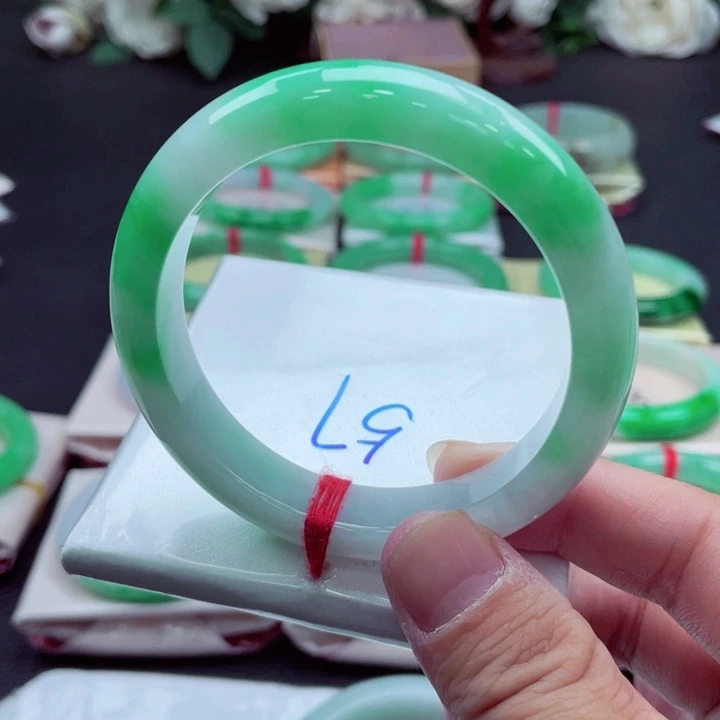 未镶嵌手镯翡翠予*翡翠