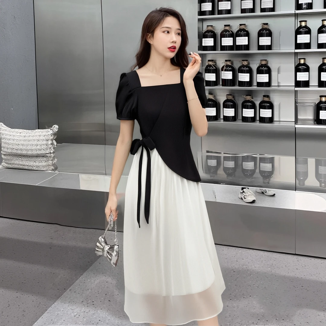 2025夏季撞色褶皱收腰设计感裙子女气质轻奢时尚显瘦连衣裙D1662