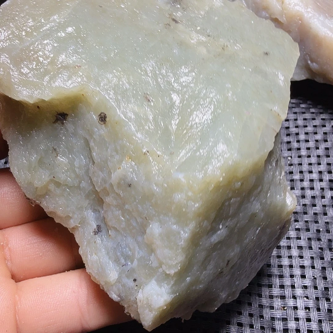 和田玉（糖玉）未镶嵌珠宝半成品