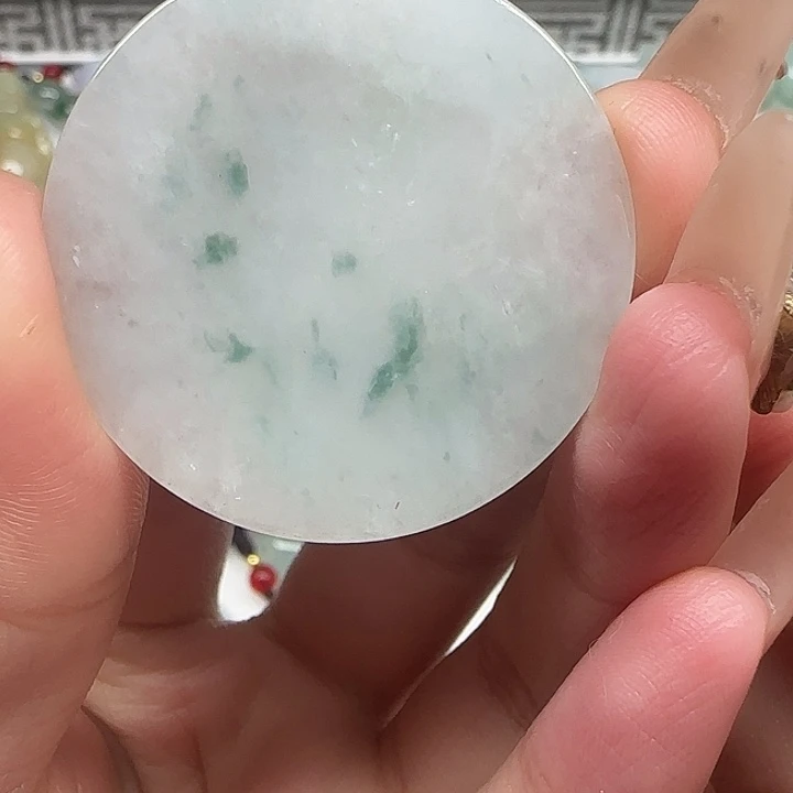 翡翠未镶嵌颈饰56