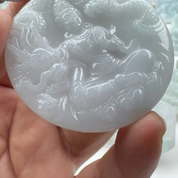 翡翠未镶嵌颈饰天然缅甸A货翡翠