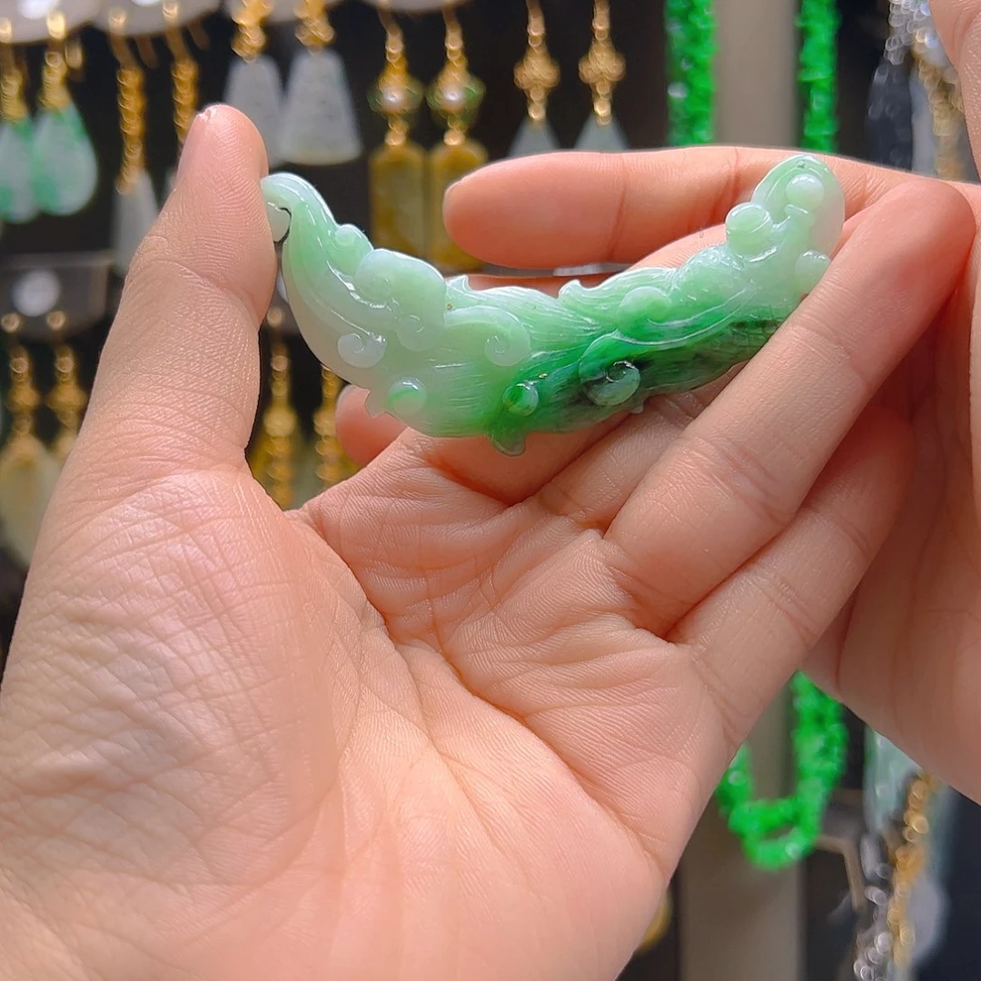 未镶嵌翡翠耳饰翡翠