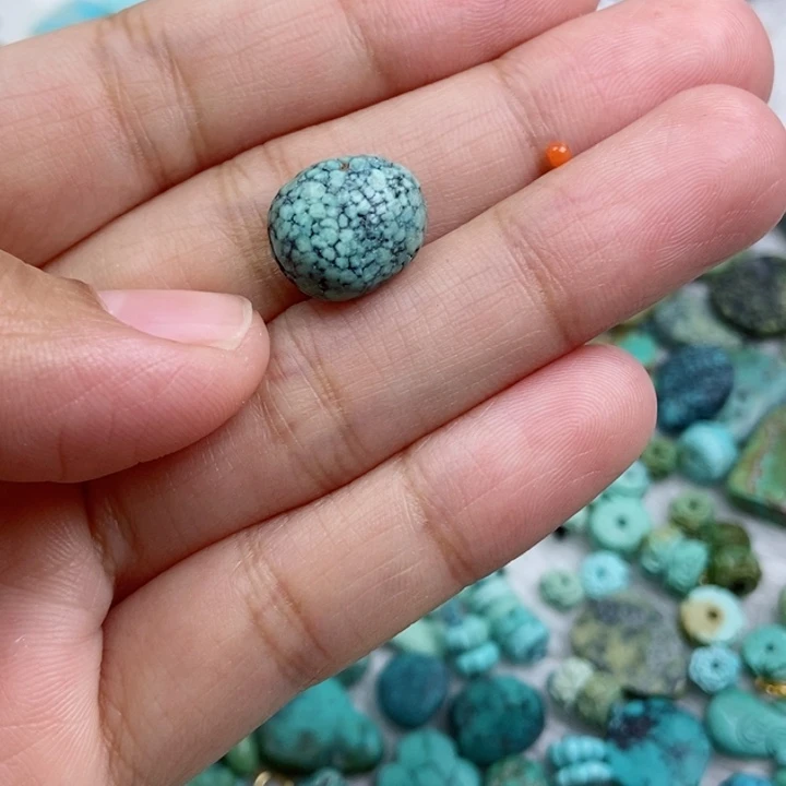 南红玛瑙未镶嵌珠宝奇石