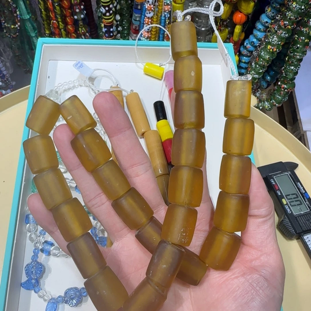 琉璃非金属透褐色方块琉璃珠