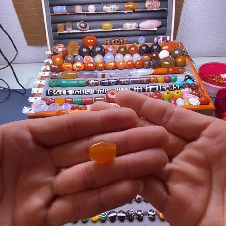 玛瑙/玉髓未镶嵌巴西玛瑙饰品桶珠