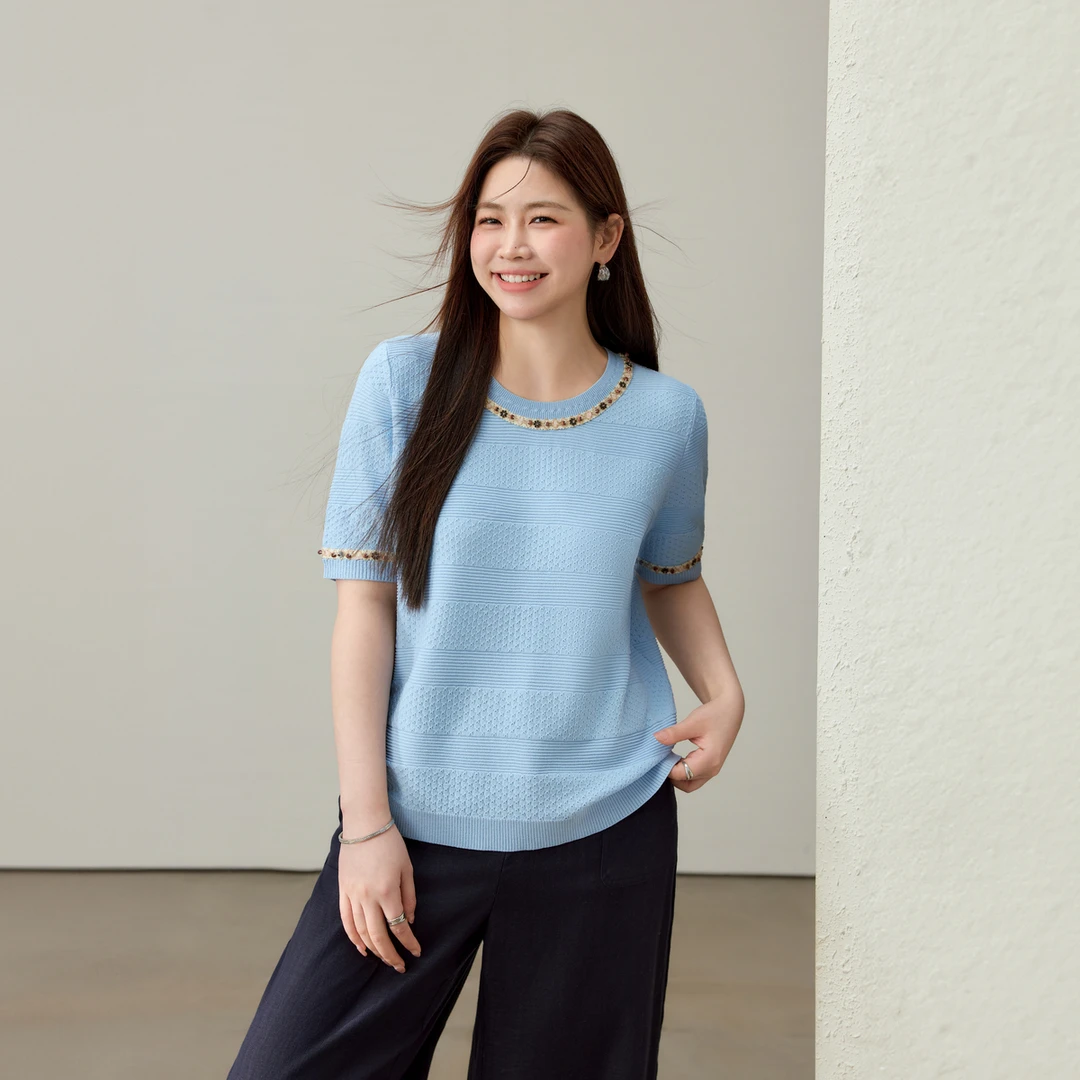 【半岛时光】纤莉秀W大码女装海滩风立体绣花肌理感薄针织衫QK2419