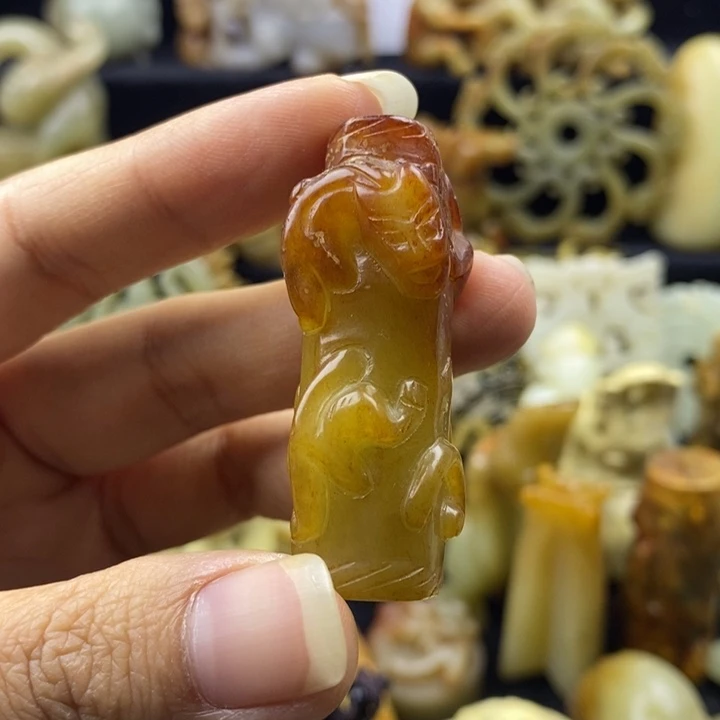 和田玉颈饰未镶嵌68