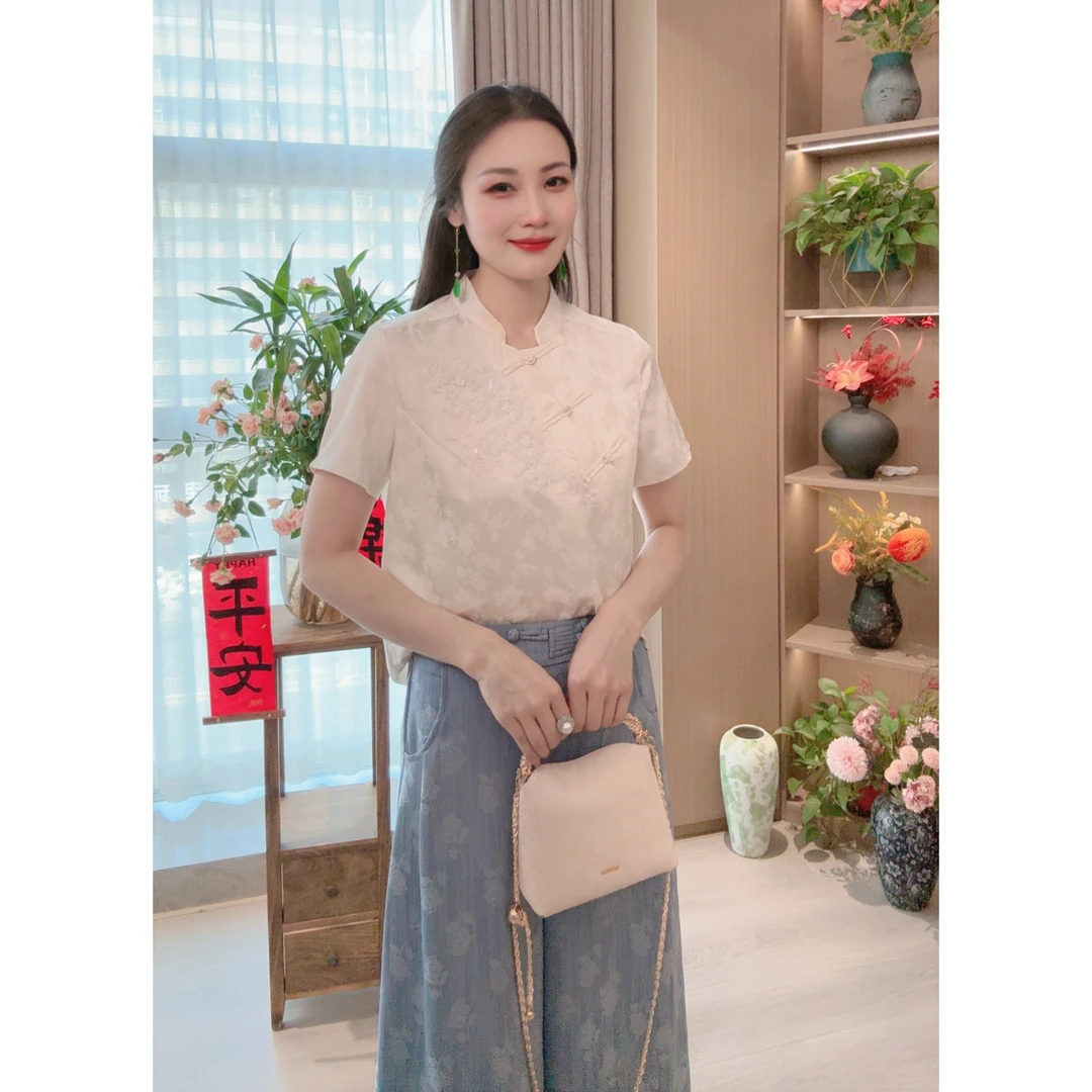 【玉萦】夏季2025新款上衣小衫新中式国风女立领亮片绣花短袖T恤衫