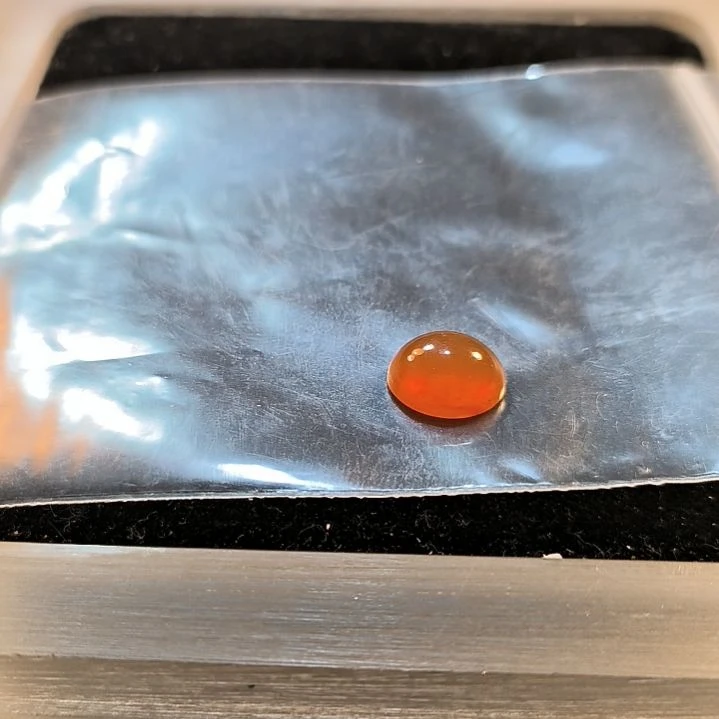 孑***雨石英岩玉未镶嵌戒面