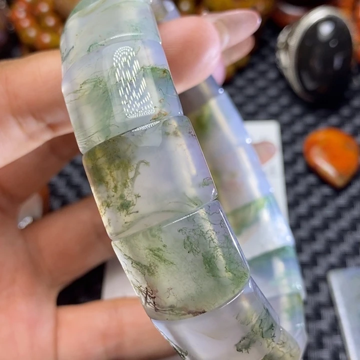 玛瑙/玉髓颈饰未镶嵌有*