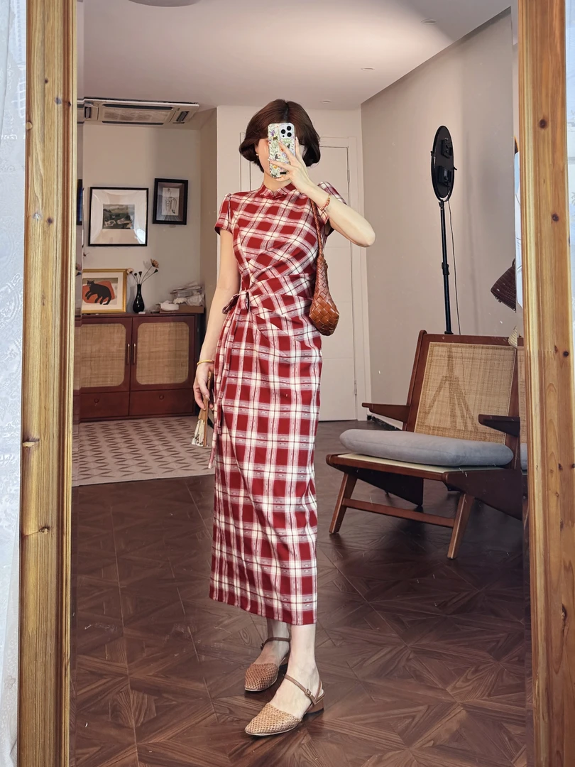 蕾英俊-胭脂格-夏季新中式复古气质棕红色格纹绑带连衣裙-JF6220