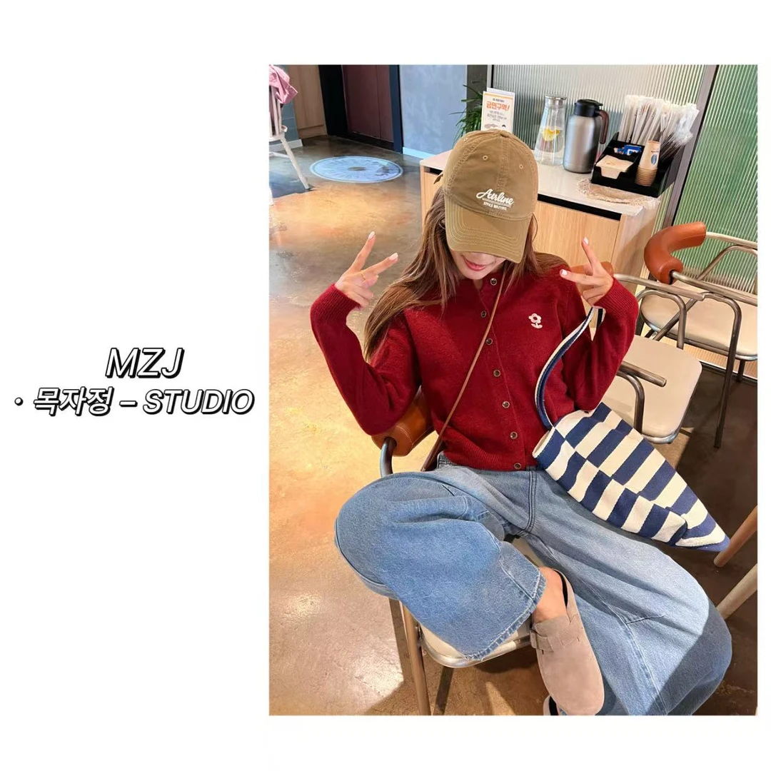 木子静-「刺绣小花朵」简约小花朵刺绣软糯毛衣开衫-2518-H