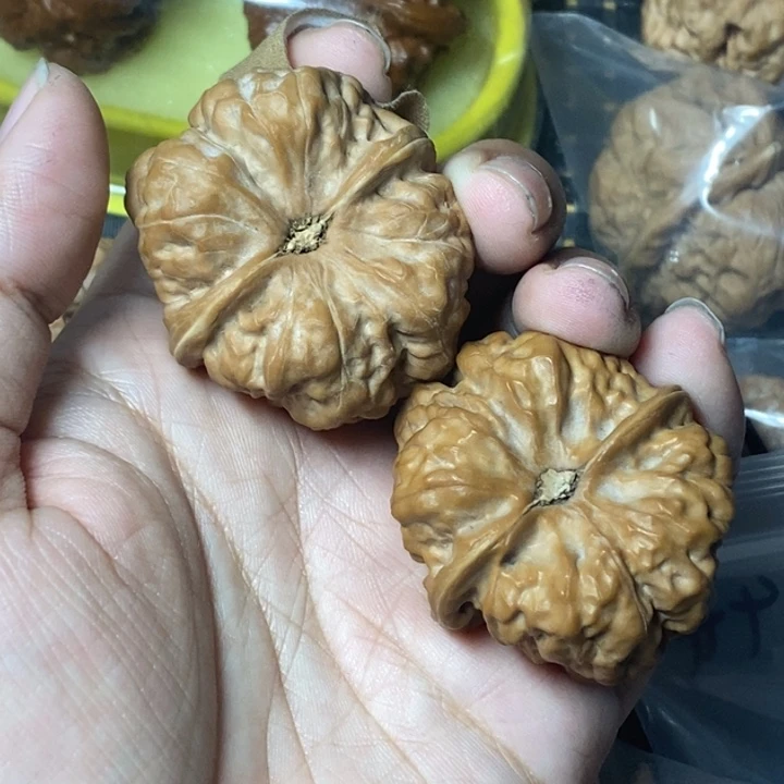 山***上把件文玩核桃蛤蟆40
