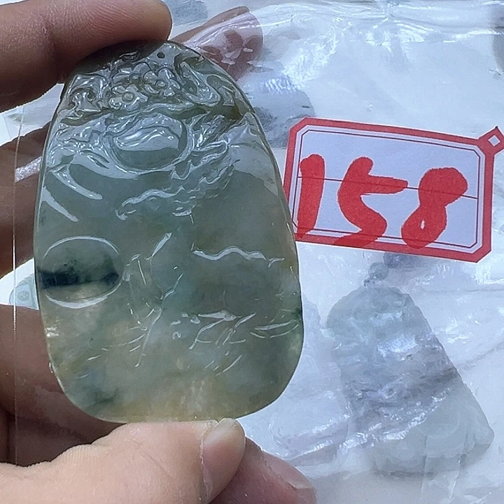 翡翠颈饰未镶嵌天然缅甸翡翠吊坠