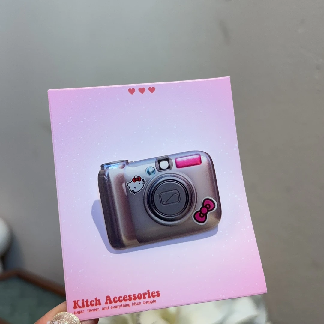 非金属树脂胸针 复古卡通时尚相机胸针B91