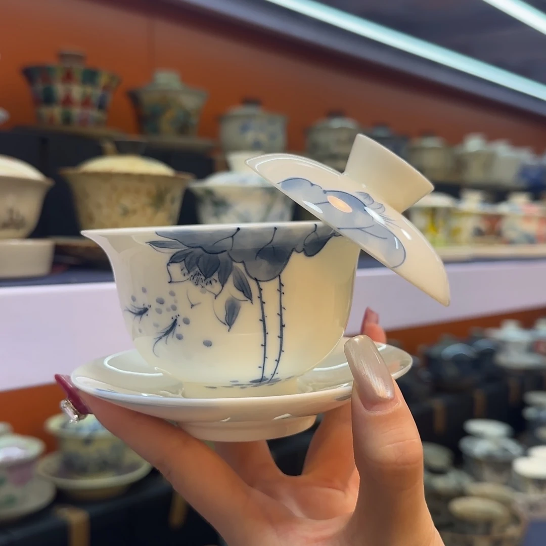 我在外面吃饭呢你在哪了