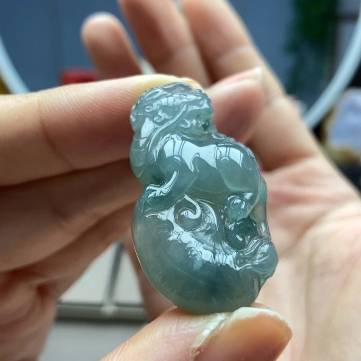 翡翠未镶嵌颈饰吊坠55