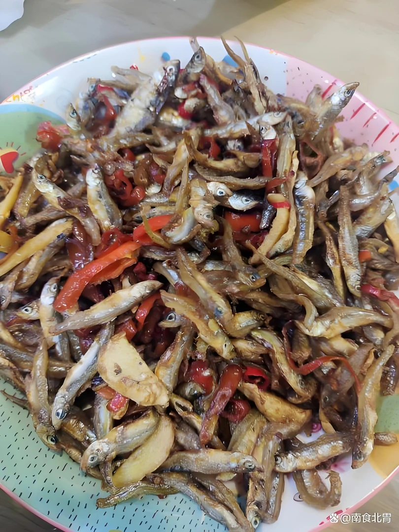 田间小河溪流小鱼干