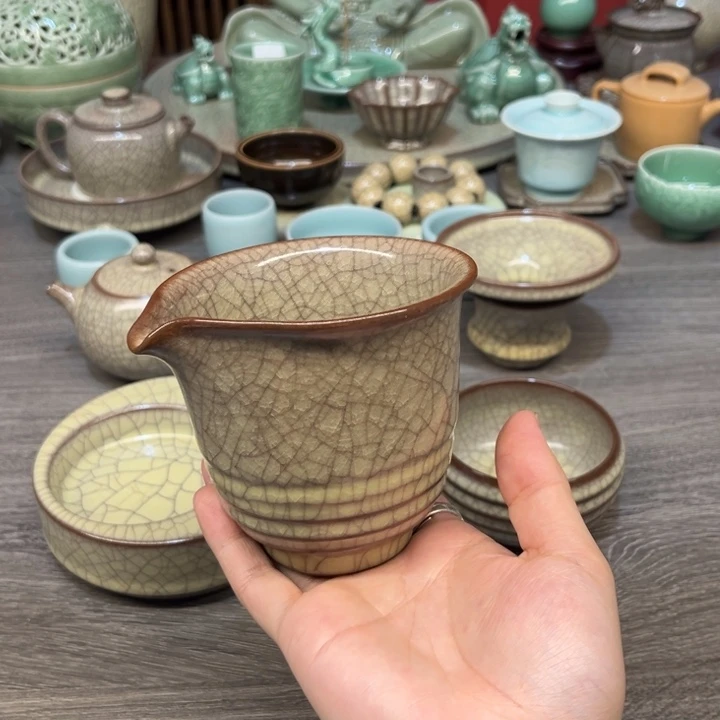 蒋加宝 传世哥窑 公道杯