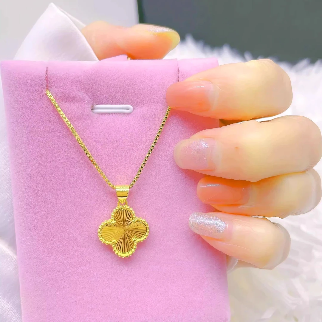 新中式镭射四叶草吊坠项链女轻奢高级感颈链小众个性设计感锁骨链
