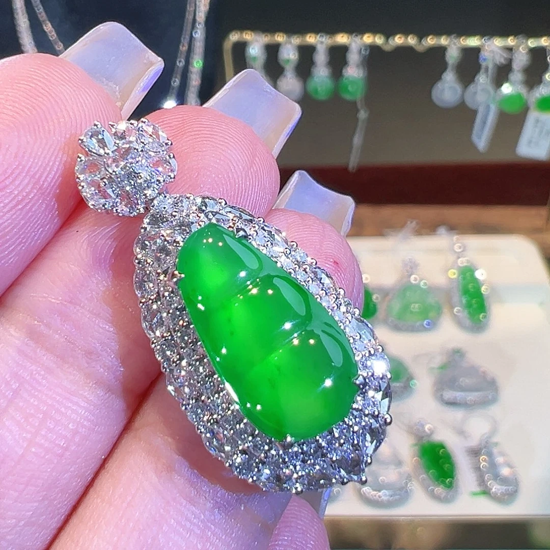 吊坠(不含链)18K金镶嵌翡翠翡翠