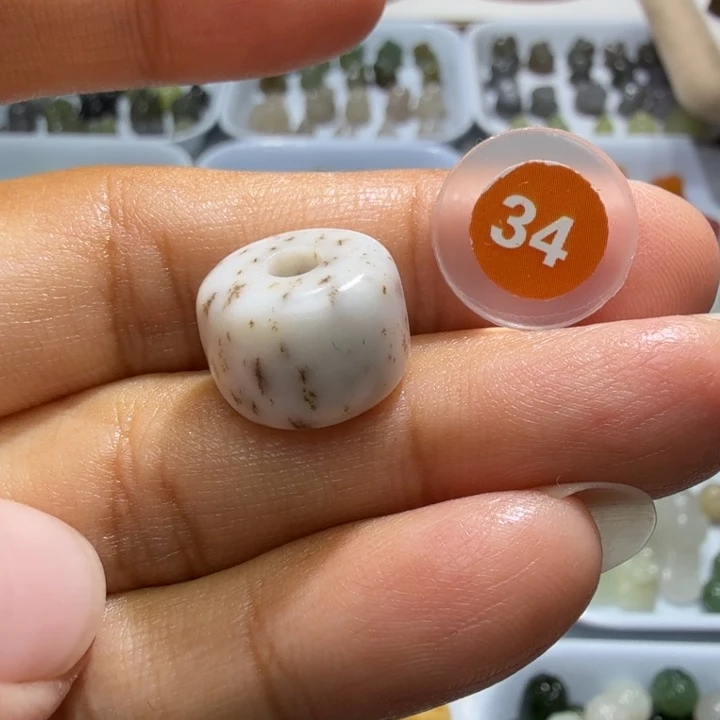 未镶嵌和田玉珠宝半成品