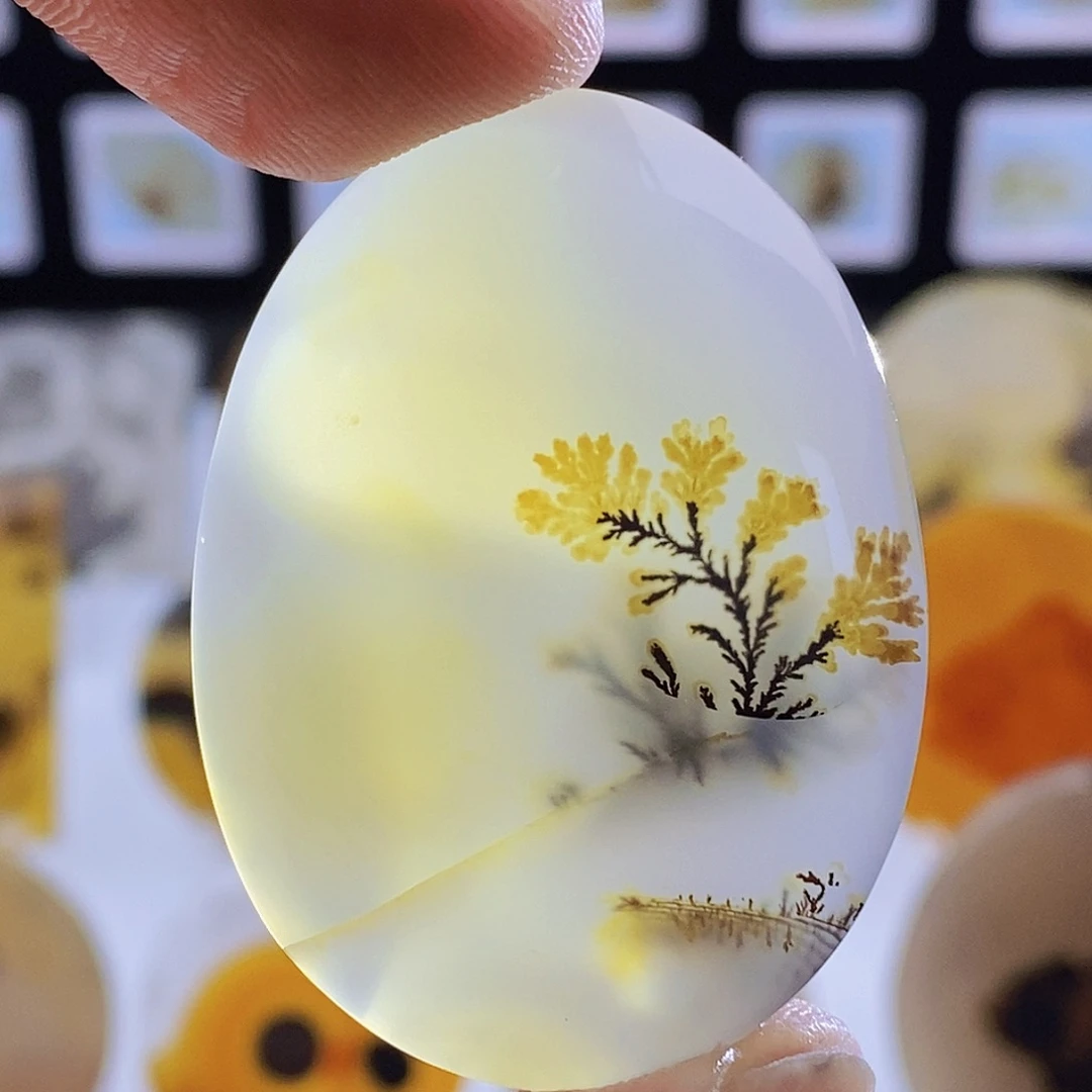 用***6玛瑙/玉髓未镶嵌吊坠(不含链)