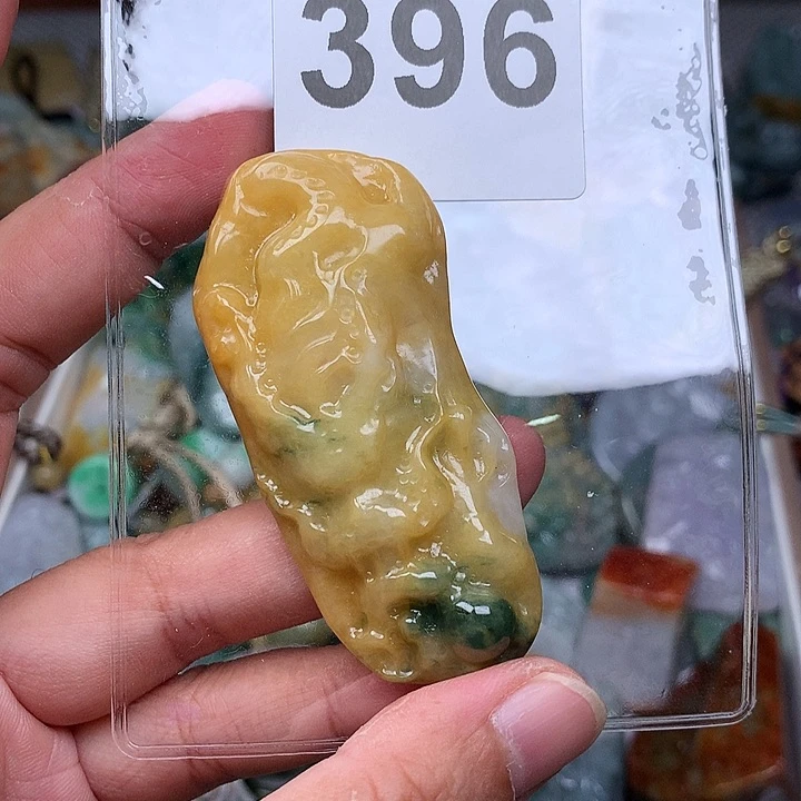 翡翠未镶嵌颈饰熊*熊翡翠