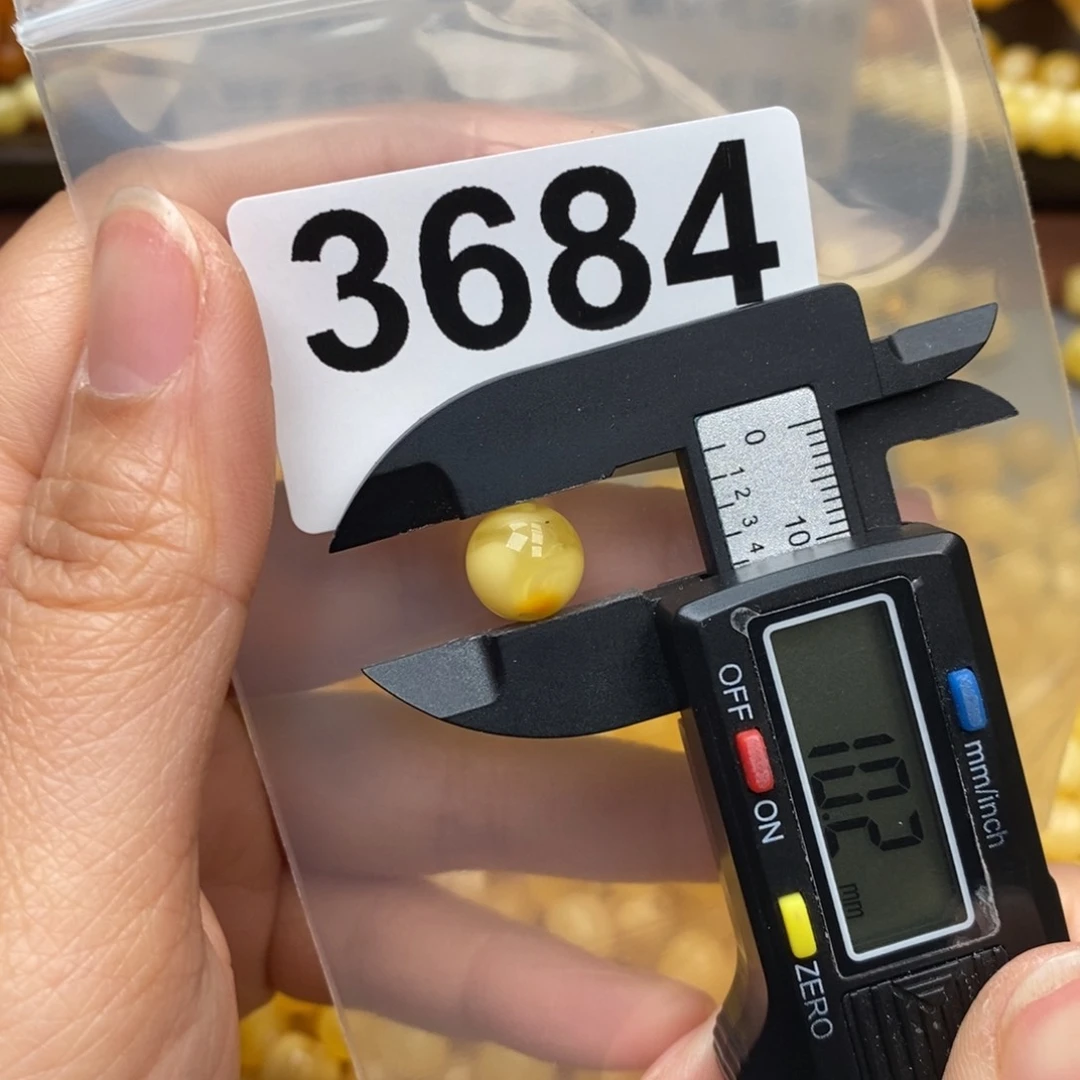 蜜蜡珠宝奇石未镶嵌