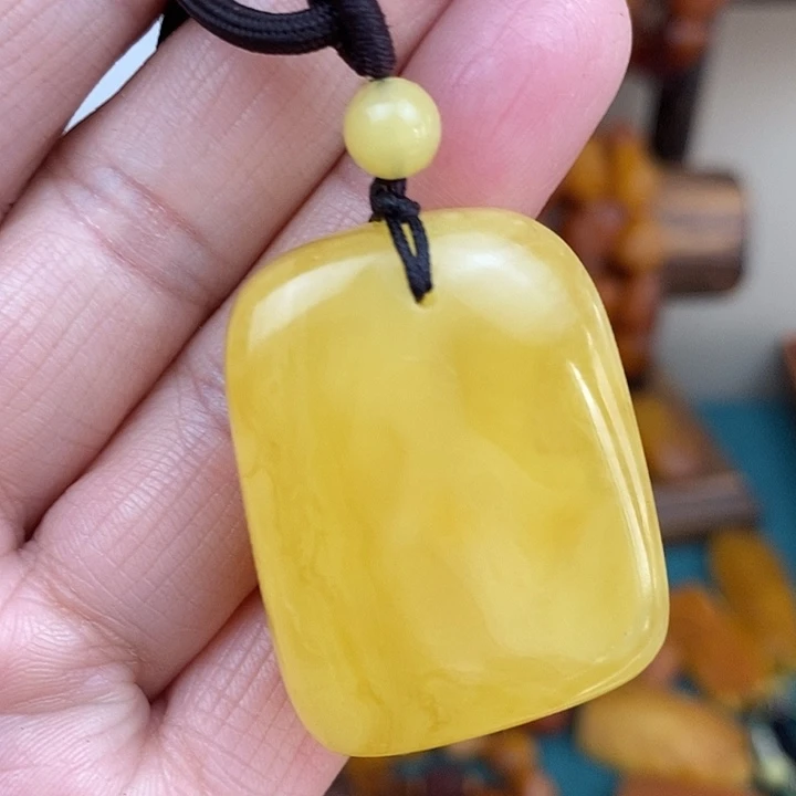 蜜蜡未镶嵌颈饰吊坠