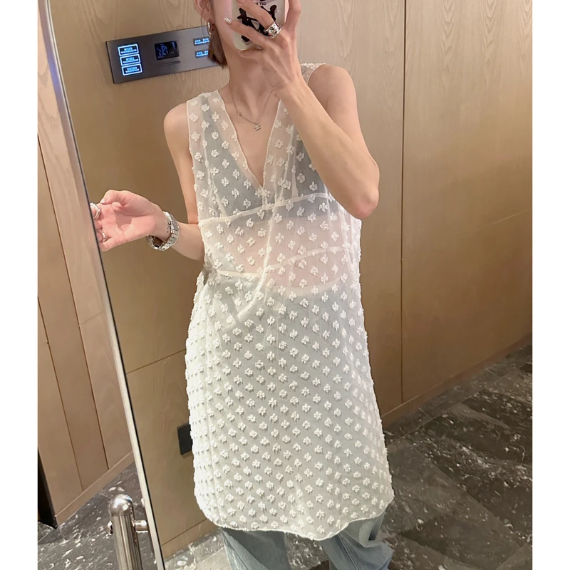春季时尚新款复古波点V领薄背心连衣裙女叠穿C20-030