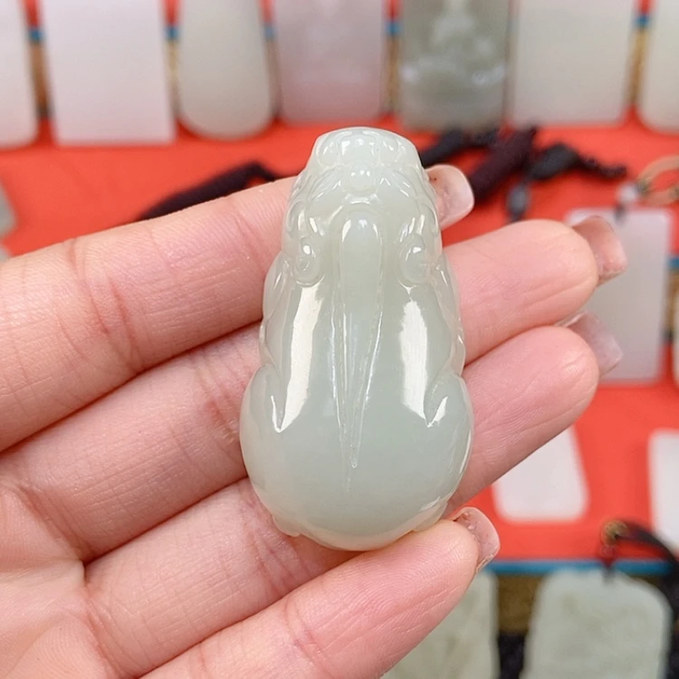 【闪购商品】颈饰未镶嵌和田玉