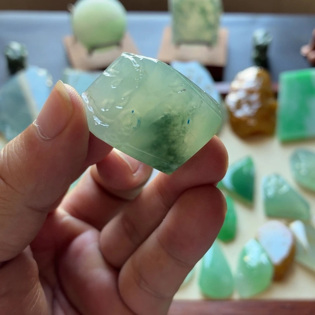 定制翡翠未镶嵌翡翠首饰