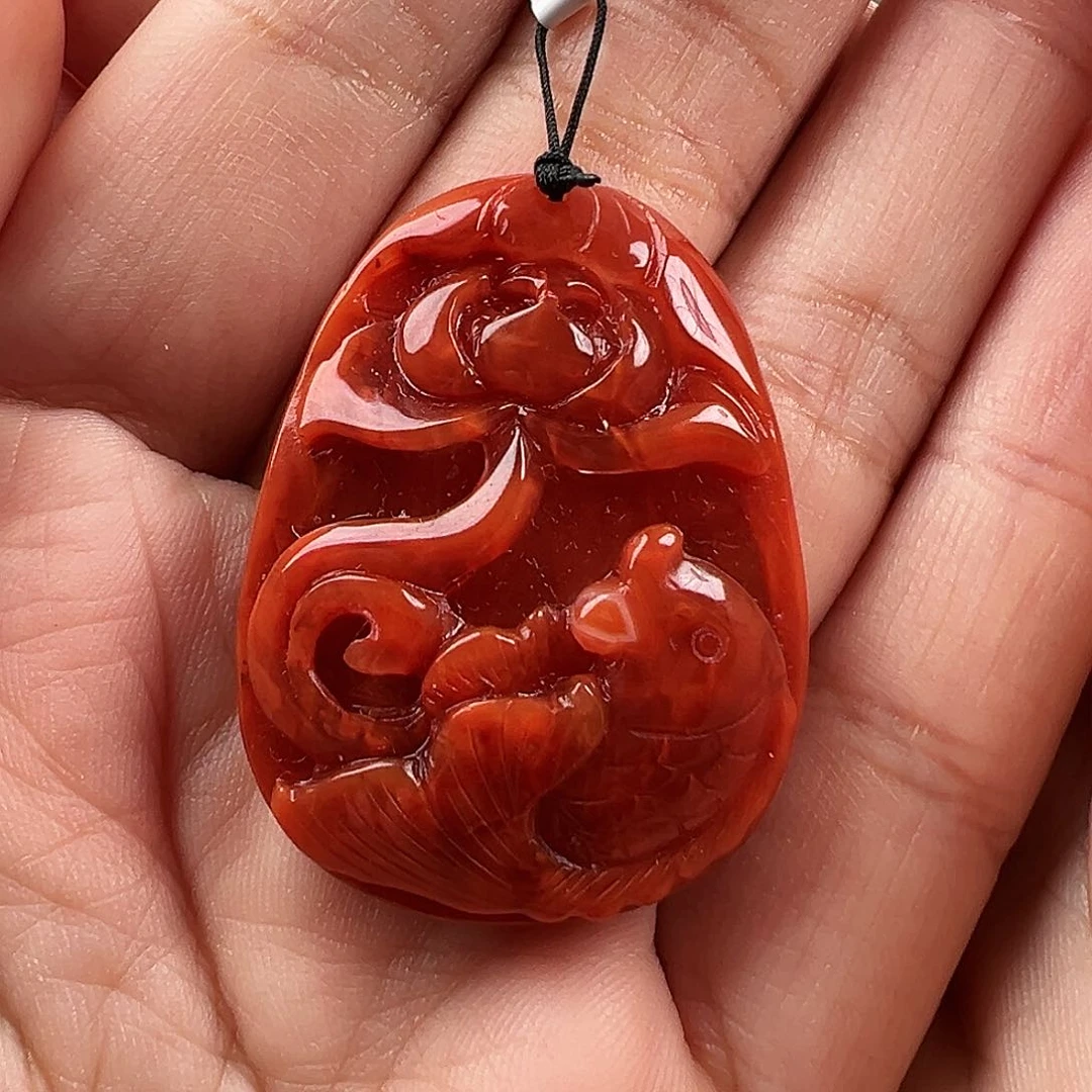 南红玛瑙吊坠未镶嵌