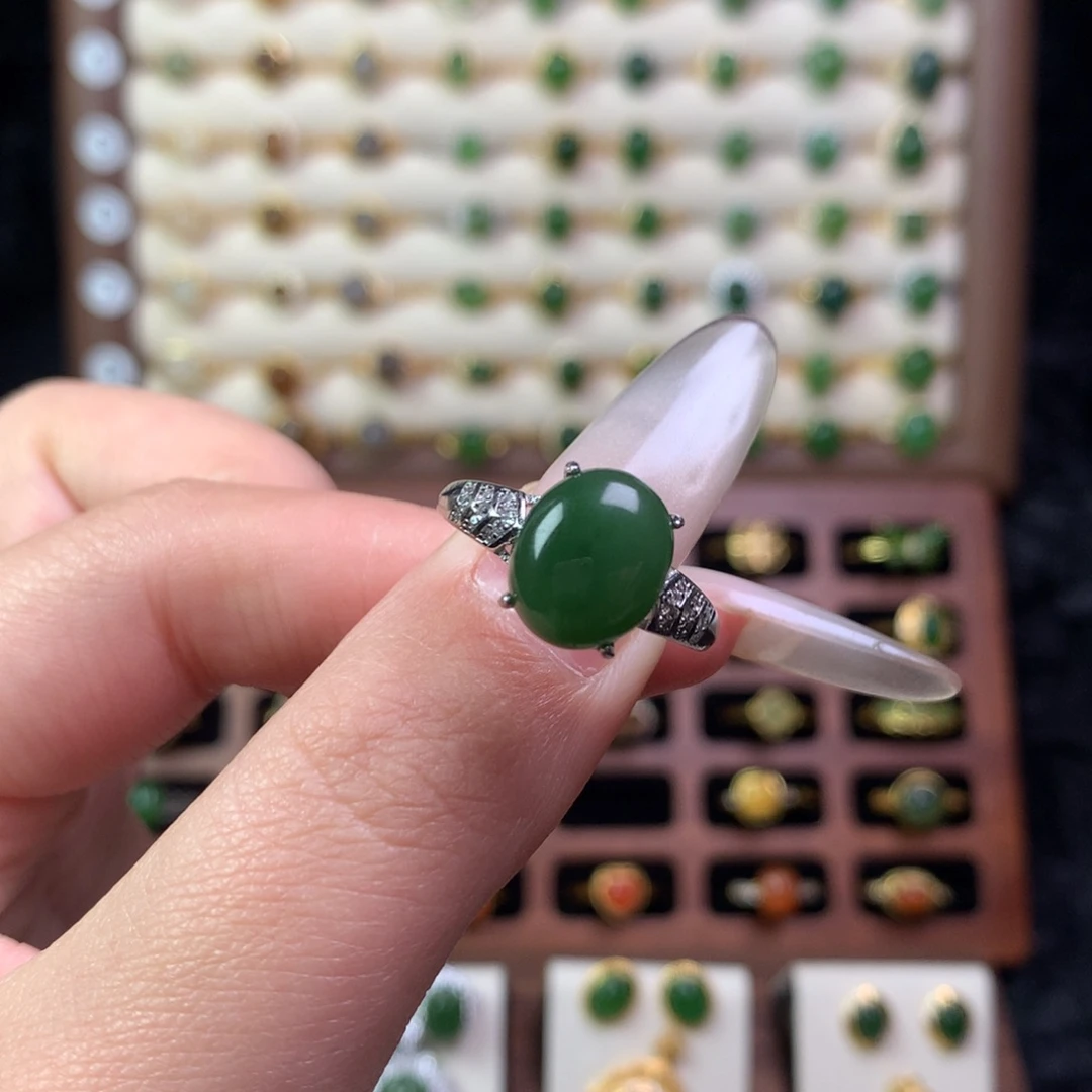 大***菀和田玉银S925镶嵌戒指