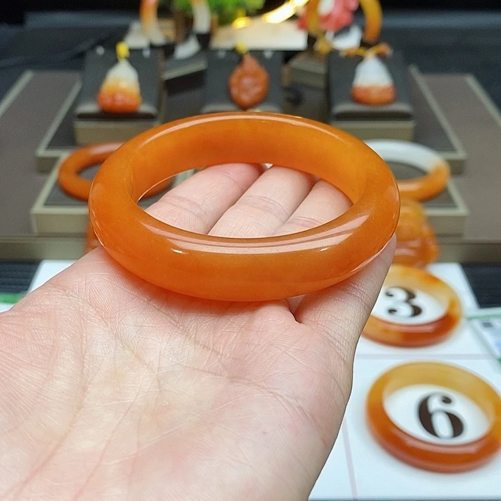 石英质玉（黄龙玉）未镶嵌手镯