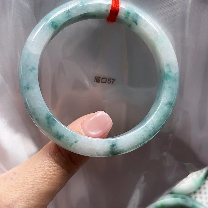 翡翠未镶嵌手镯缅甸天然