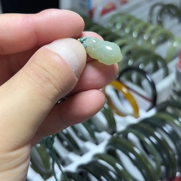 和田玉（糖玉）手镯未镶嵌