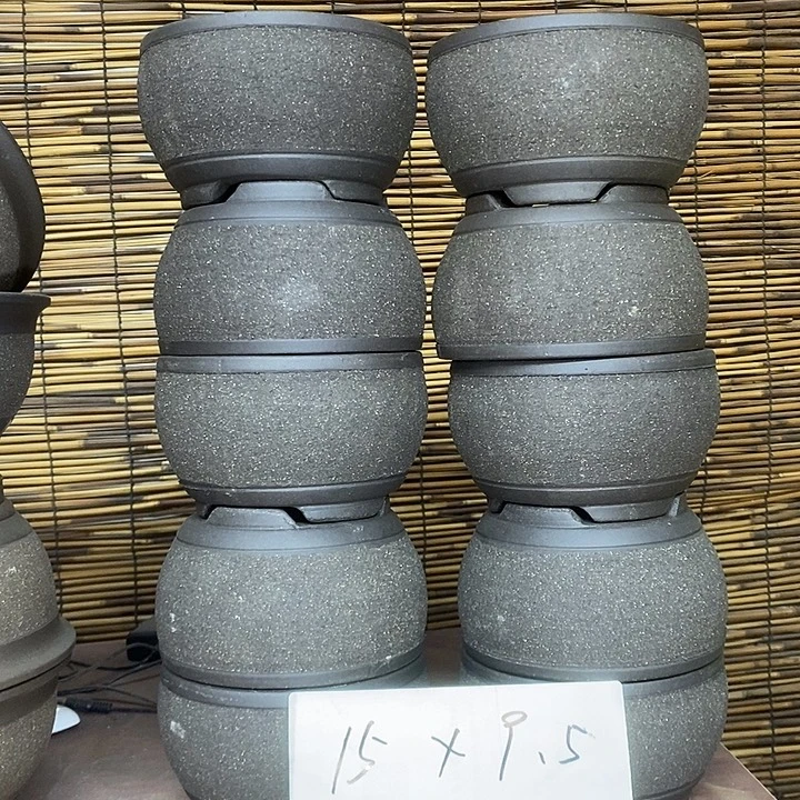 紫砂花盆我在外面