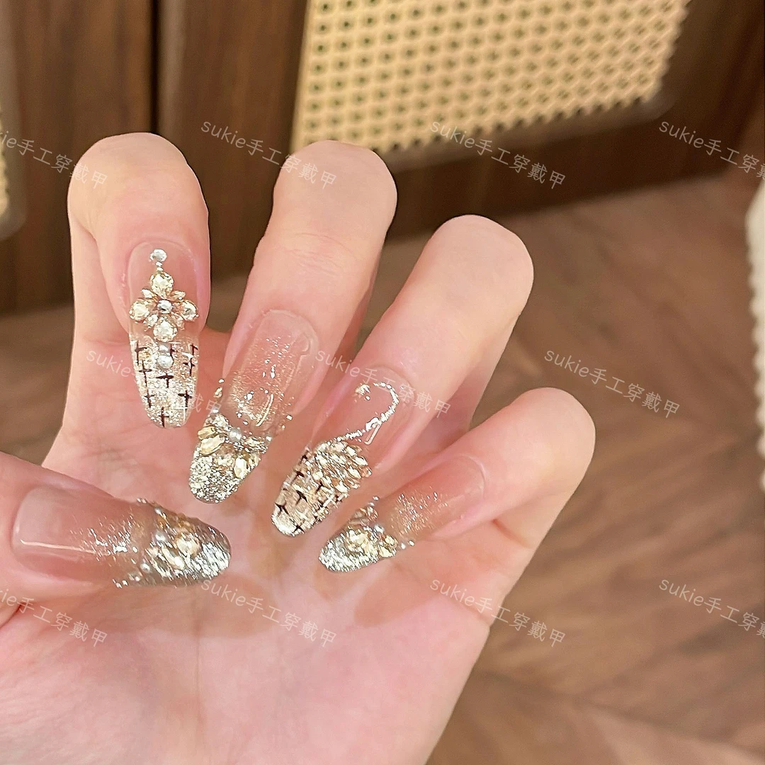 【小香天鹅】秋冬锆石钻彩绘毛呢爆款神秘感猫眼美甲纯手工穿戴甲