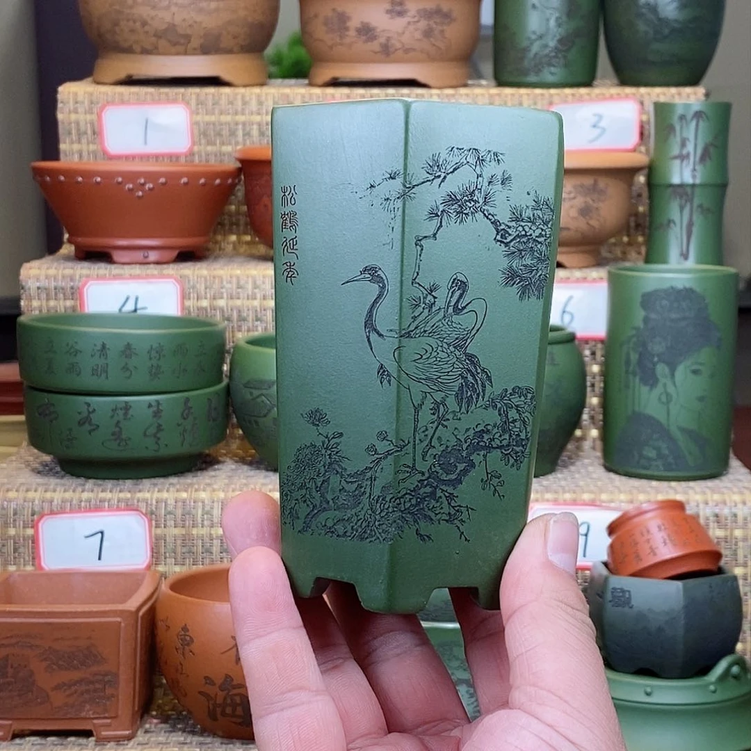 紫砂花盆你是在干