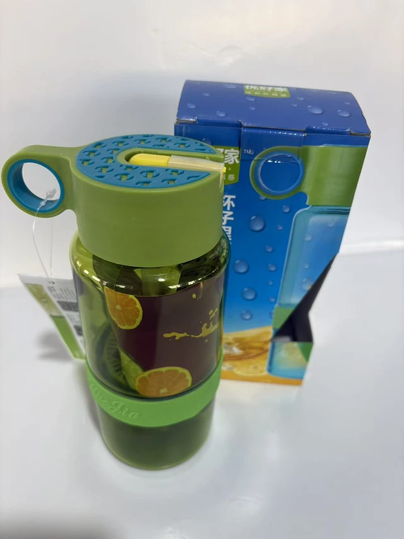 （新疆包邮）时尚简约手持榨汁 柠檬杯