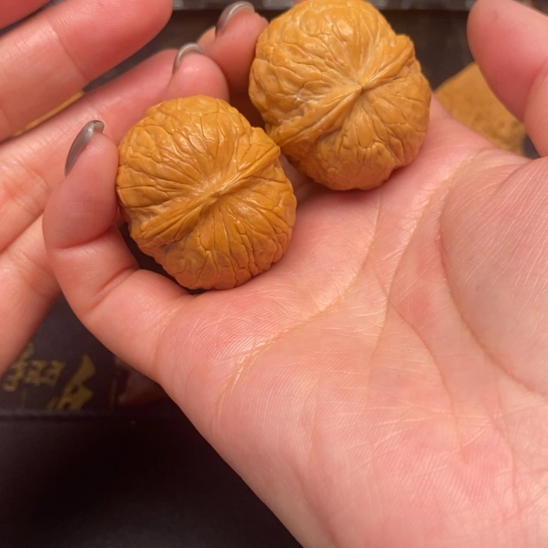 吊坠文玩核桃水晶球