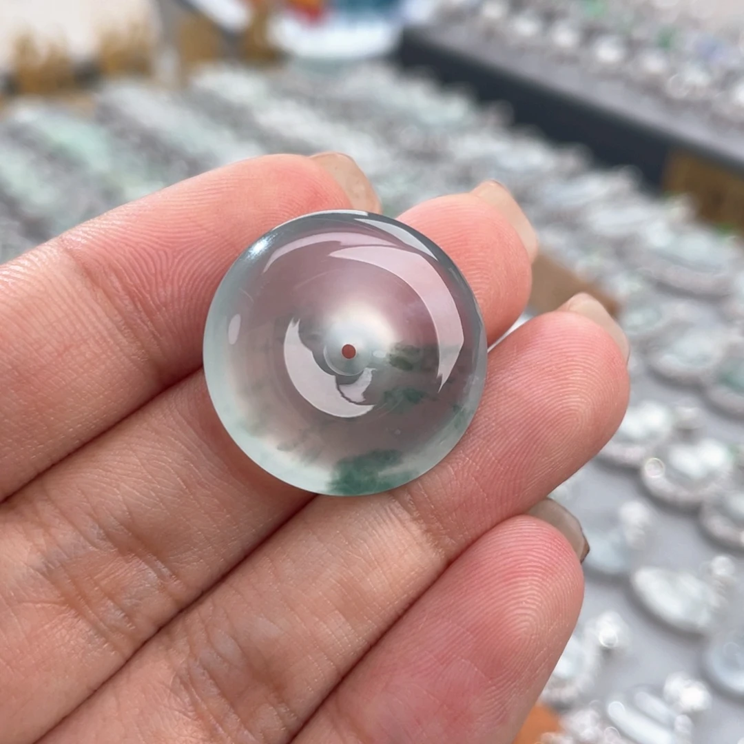 翡翠未镶嵌颈饰平安扣