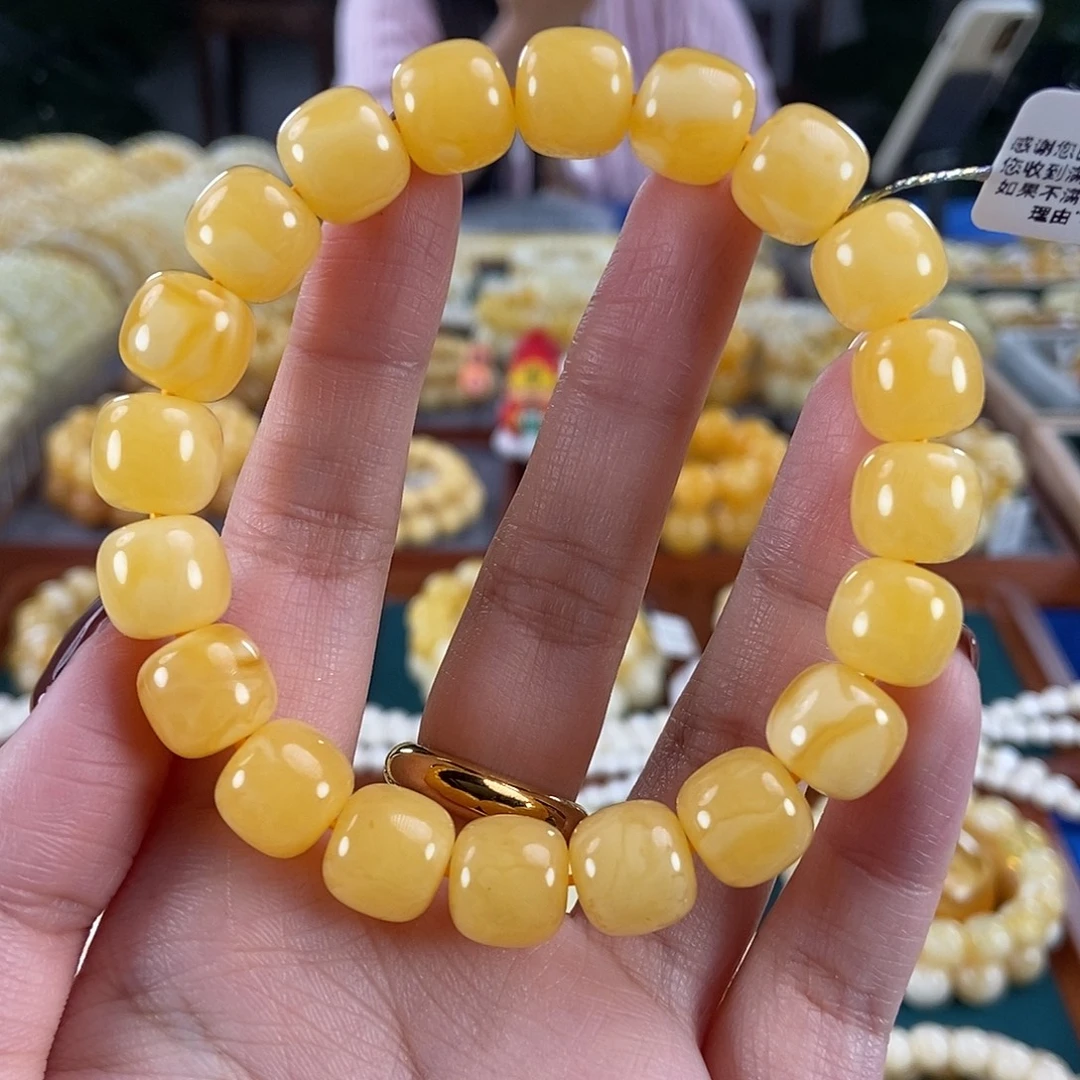 琥珀未镶嵌珠宝奇石10 16.7 同料满蜡鸡油红